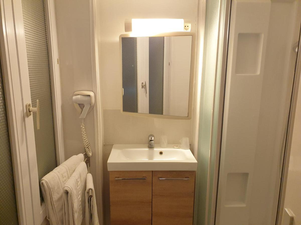 Le Royalty Hotel Angers Eksteriør billede