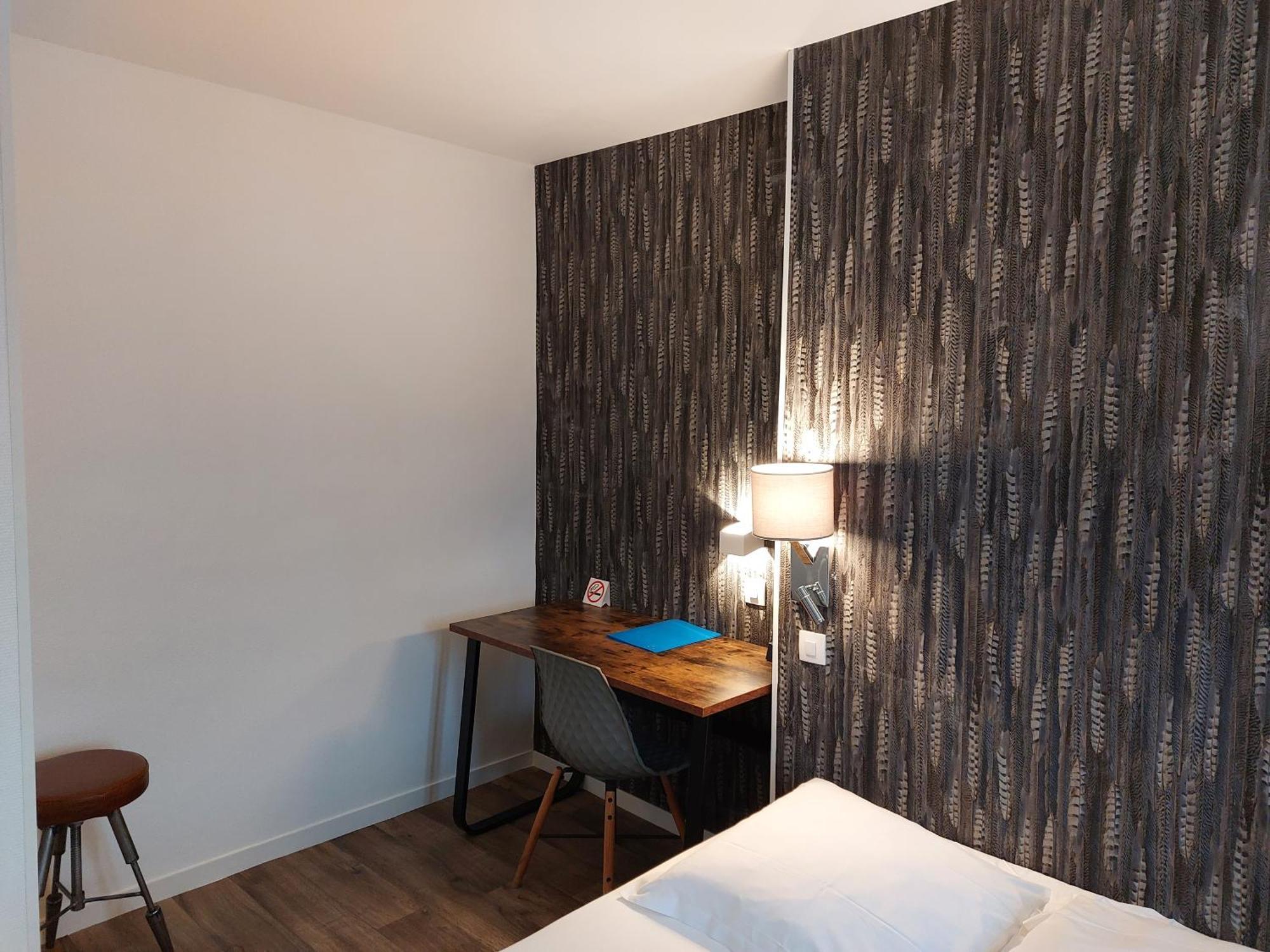 Le Royalty Hotel Angers Eksteriør billede